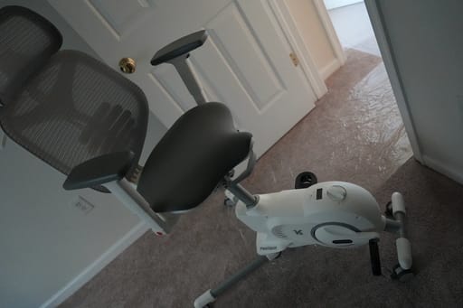 FlexiSpot Intelligent Fitness Office Chair (V6)