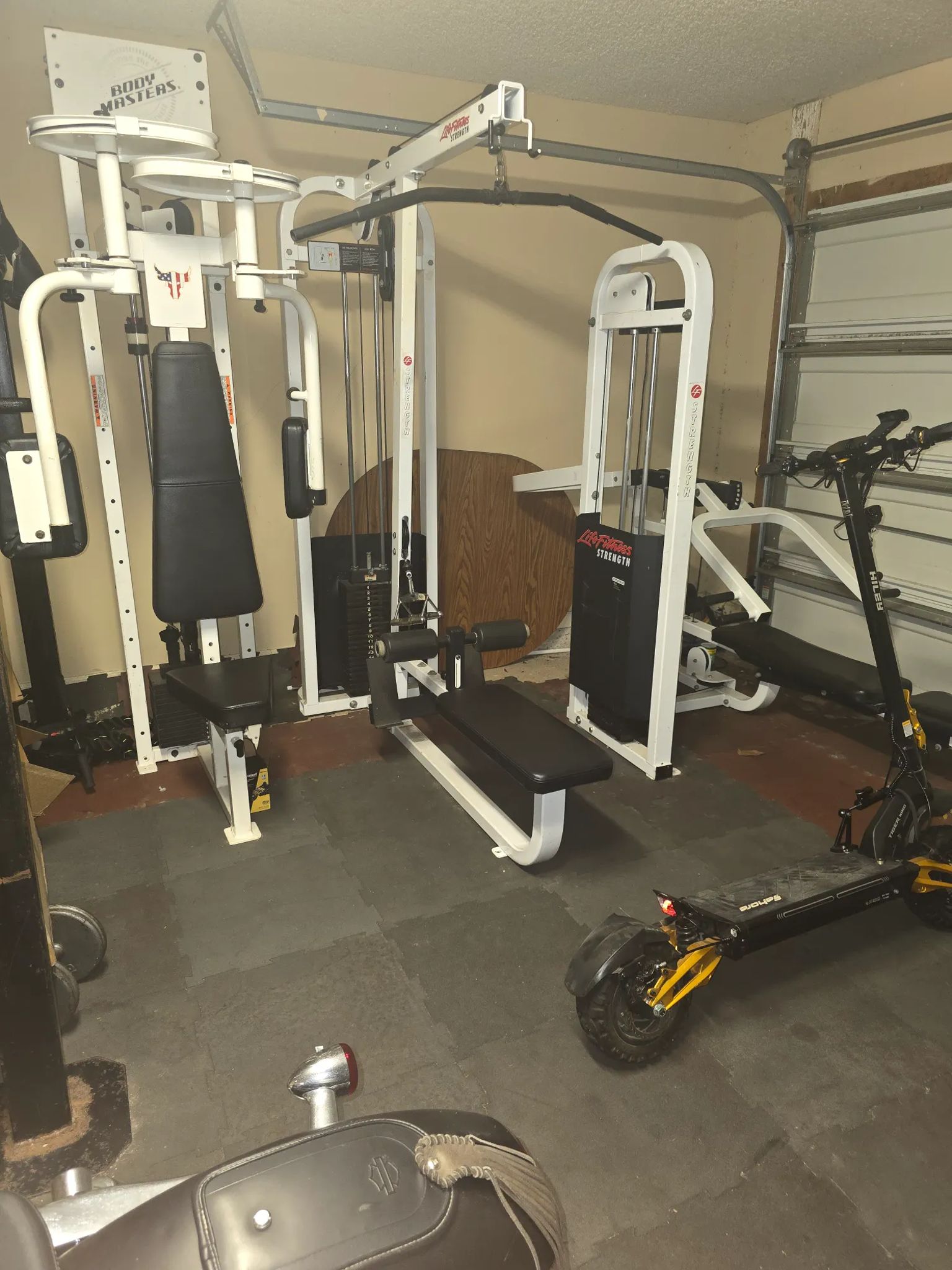 Photo 1 of 2