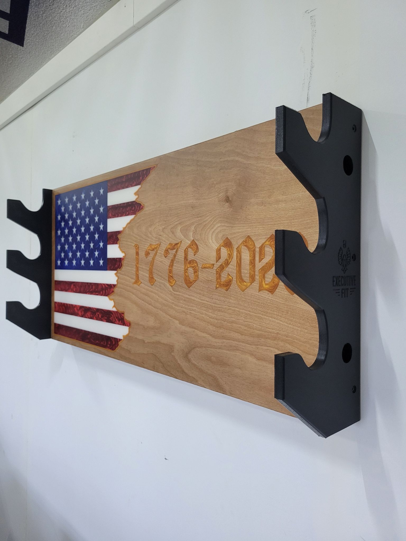 Photo 1 of 4