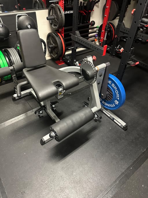 Body-Solid Seated Leg Extension Leg Curl